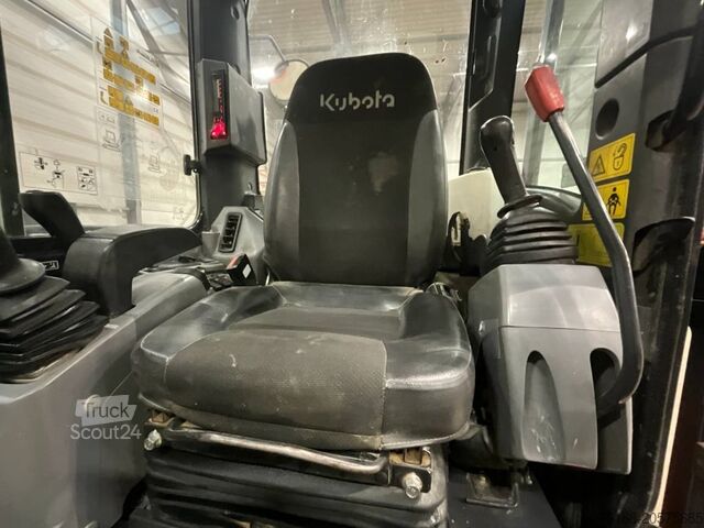 Mini bager Kubota U 55-4