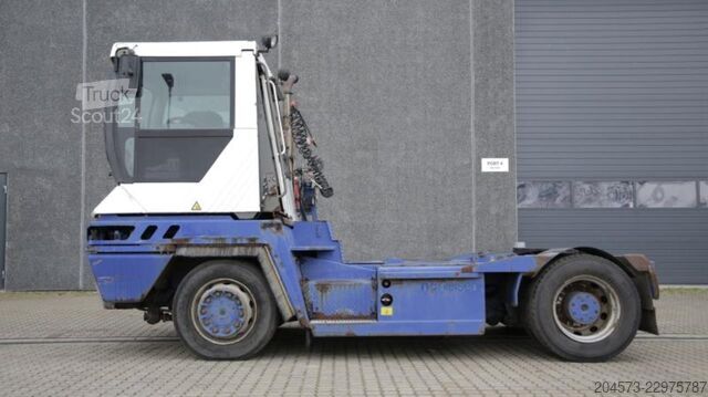 Терминальный трактор Terberg RT222