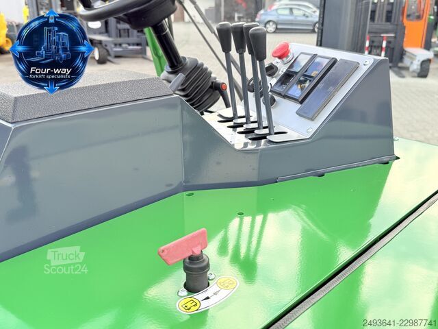 štvorcestný vysokozdvižný vozík Combilift CB4000 GAS TRIPLEX 6540 FREE LIFT