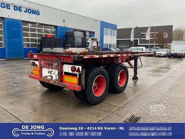 Konteineru pārvadājumi York 20 FT Chassis / Steel Suspension / Double Air