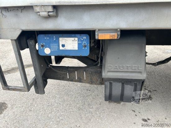 Camion cu platformă și prelată DAF LF 55 250 PLANE MIT LBW, E5