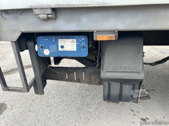 Camion cu platformă și prelată DAF LF 55 250 PLANE MIT LBW, E5