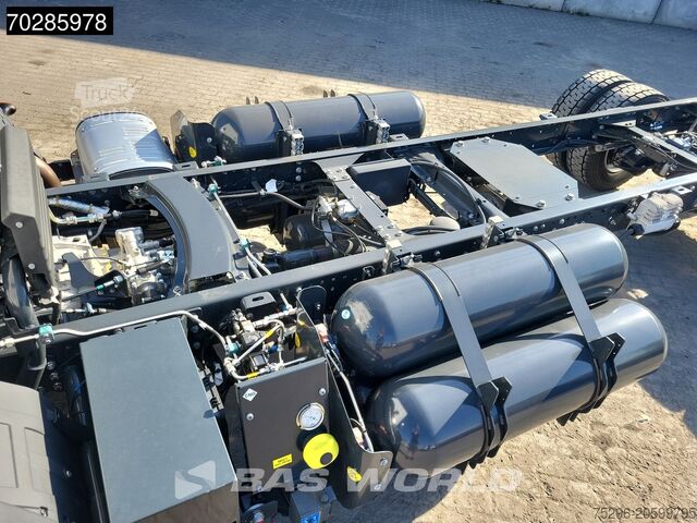 Chassis com cabina Iveco 120-210L 4X2 NEW! 12tons chassis! CNG Engine TE...