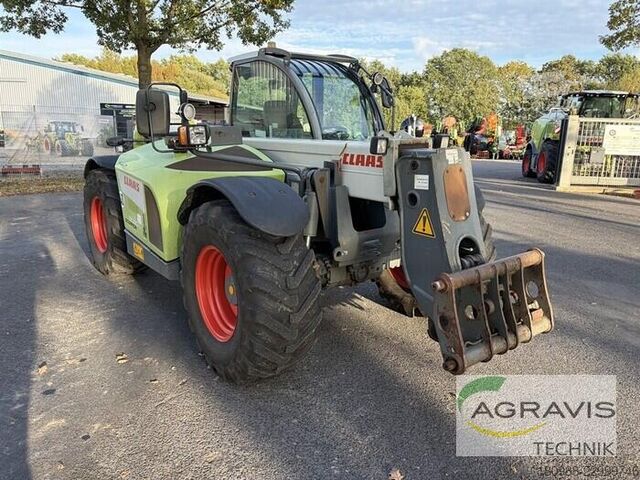 Teleskooppikuormaaja Claas SCORPION 9040