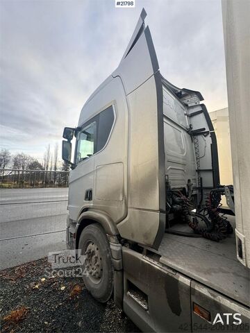 Standard tractor Scania R590 6x2 Tractor Unit with Walking Floor Hydraulic