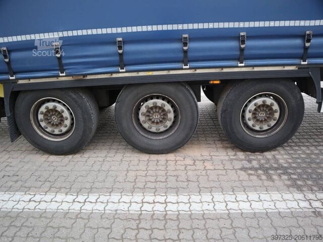 Bâches coulissantes Krone 3 axle curtainside trailer