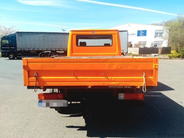 Muu MERCEDES-BENZ Vario 208D Doka Pritsche - Restauriert