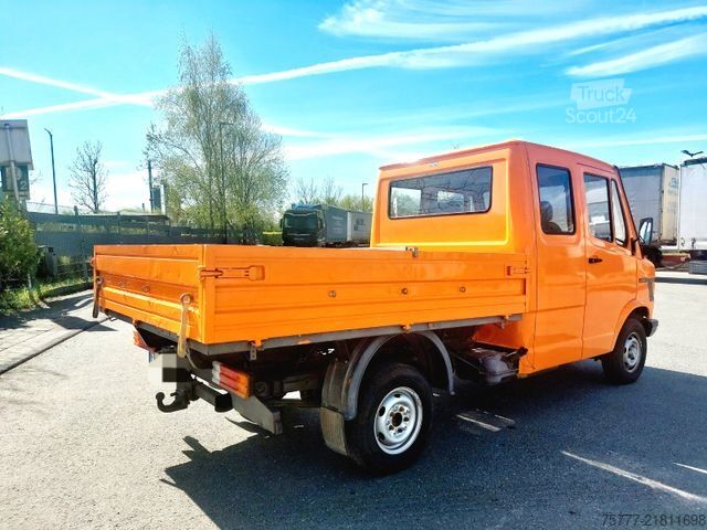 Muu MERCEDES-BENZ Vario 208D Doka Pritsche - Restauriert