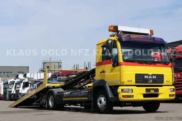 Wrecker MAN L 2000 Abschleppwagen Standklima Seilwinde