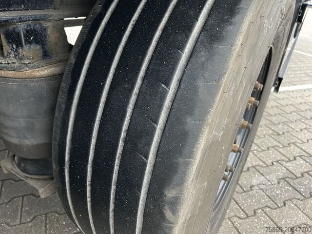 Schiebeplanen Groenewegen DRO-14-27 / Curtainside / SAF Disk / NL Trailer