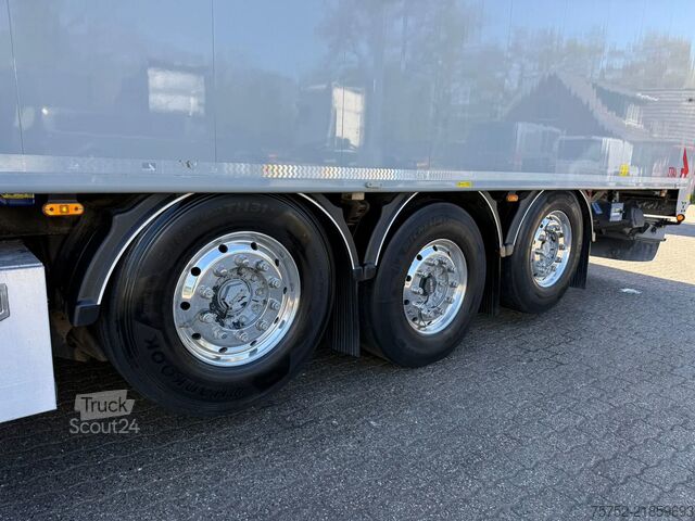 Flytende gulv Stas S300ZX 92m3 Cargo Floor 10MM 2x Liftas Alcoa