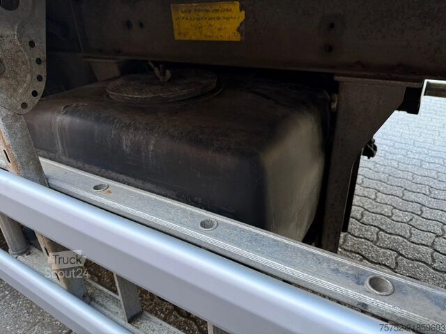 Piso móvel Stas S300ZX 92m3 Cargo Floor 10MM 2x Liftas Alcoa