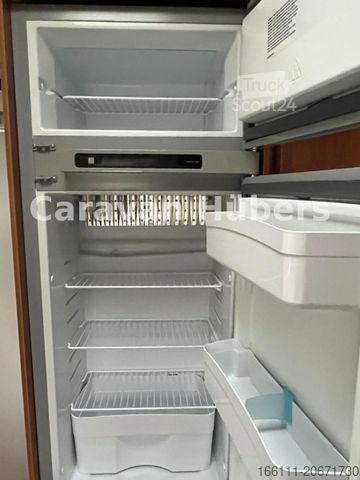 Ημιενσωματωμένο αυτοκινούμενο τροχόσπιτο CARADO T 348 - Hub/Festbett - Klima - Garage -