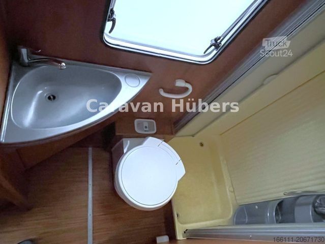 Ημιενσωματωμένο αυτοκινούμενο τροχόσπιτο CARADO T 348 - Hub/Festbett - Klima - Garage -