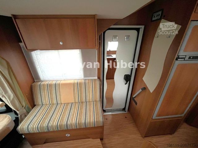 Ημιενσωματωμένο αυτοκινούμενο τροχόσπιτο CARADO T 348 - Hub/Festbett - Klima - Garage -