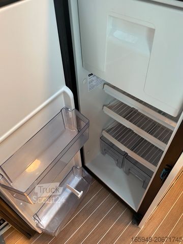 Τροχόσπιτο αυτοκινούμενο ETRUSCO CAMPERVAN 540DB * Aufstelldach*Klein für 4 Pers.