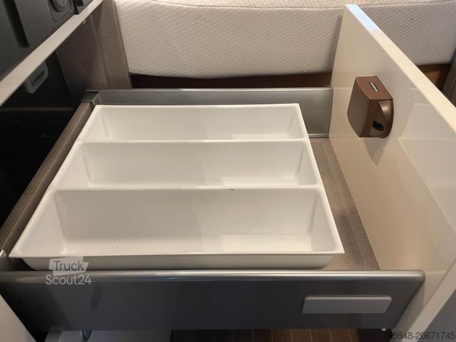 Τροχόσπιτο αυτοκινούμενο ETRUSCO CAMPERVAN 540DB * Aufstelldach*Klein für 4 Pers.