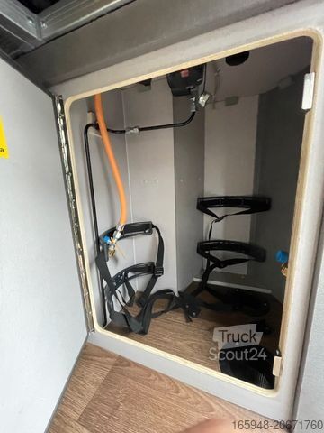 Τροχόσπιτο αυτοκινούμενο PÖSSL Summit 540 Shine*165PS*Heosafe*DuoControl*