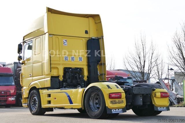 Standard dragbil DAF XF 530 Retarder Standklima XL-Tank Euro 6