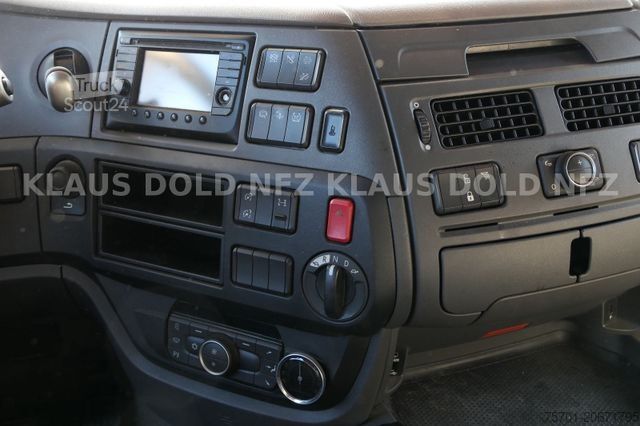 Standard dragbil DAF XF 530 Retarder Standklima XL-Tank Euro 6