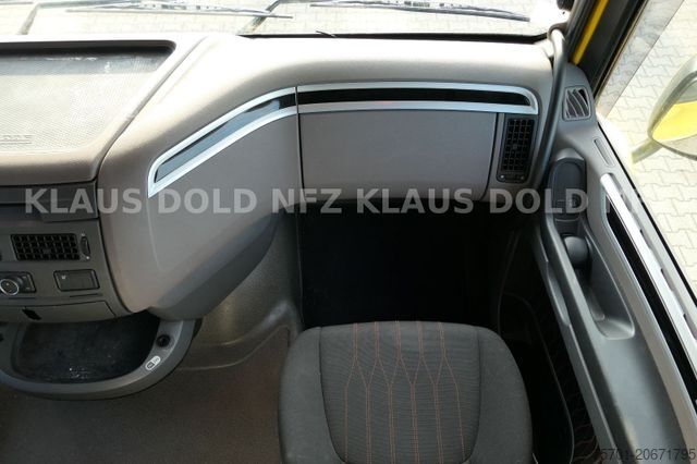 Standard dragbil DAF XF 530 Retarder Standklima XL-Tank Euro 6