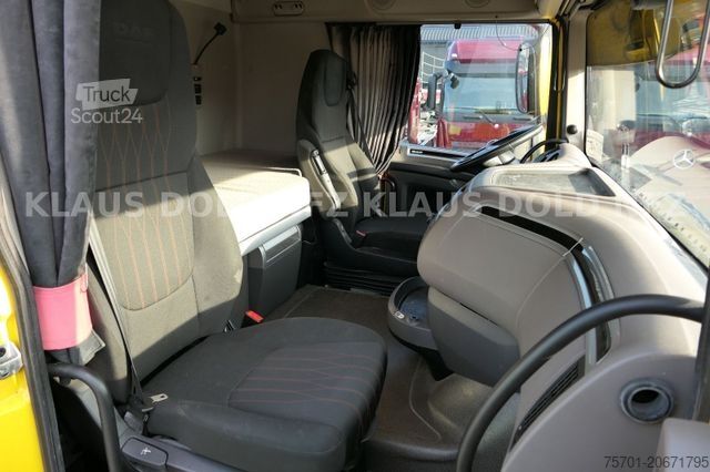 Standard dragbil DAF XF 530 Retarder Standklima XL-Tank Euro 6