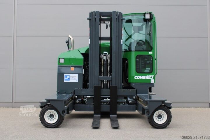Carrello elevatore a 4 direzioni Combilift C 4000 Mk 4