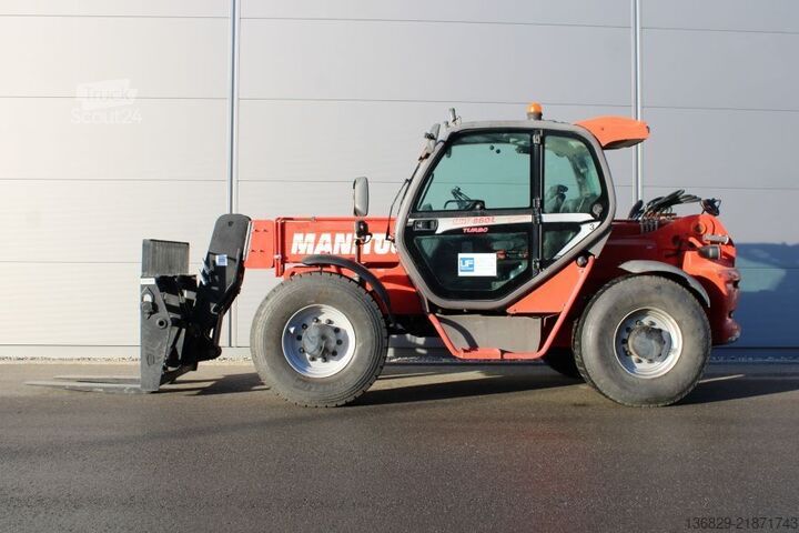 Teleskopický manipulátor Manitou MHT 860 L Turbo