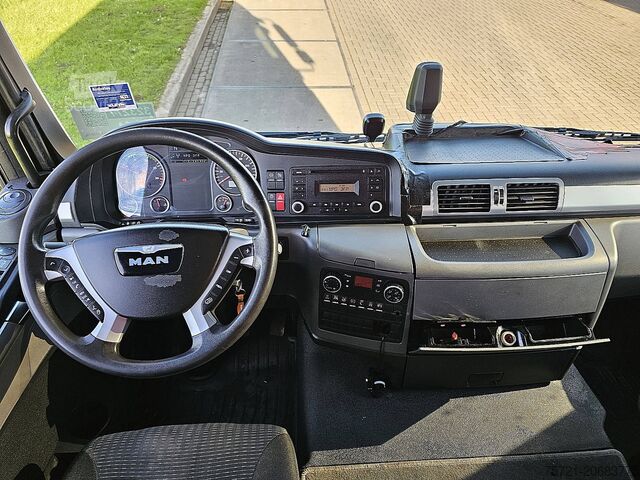 Valiză M.A.N. 12.220 TGL SLAAPCABINE