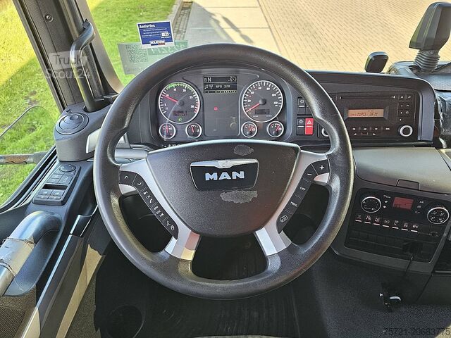 Valiză M.A.N. 12.220 TGL SLAAPCABINE