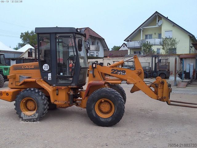 Graaflaadmachine CASE 221 B Radlader