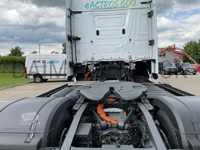 Vakio vetoauto Mercedes-Benz eActros 600 LS SoloStar StyleLine SHZ Standklima