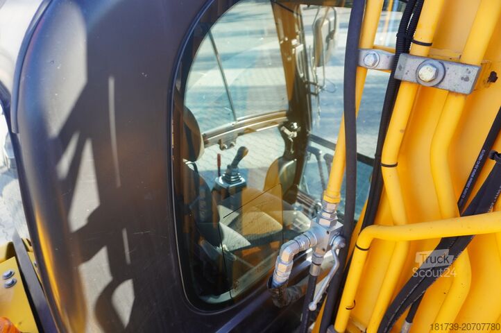 Raupenbagger JCB JS 145LC crawler excavator / 4800 MTH