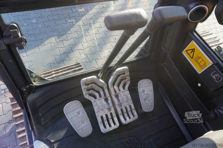 Raupenbagger JCB JS 145LC crawler excavator / 4800 MTH