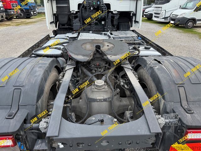 Standart yol çekici Volvo FH500 Globetrotter FULL-SPOILER EU6