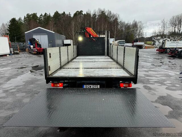 Lastplattform Volvo FM 11.330 4x2, Flatbed-truck with 18t/m Crane, ...