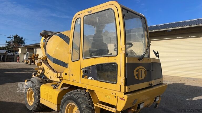 Terreinbetonmixer Fiori DB260