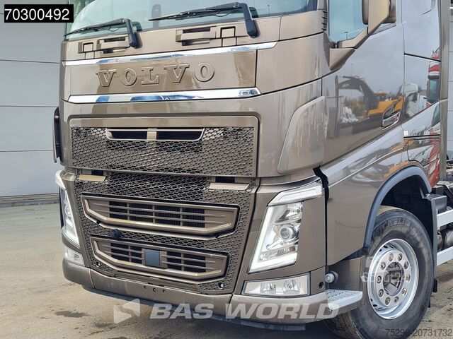 Chassis med førerhus Volvo FH 540 FH 8X4 Chassis Lift+Steering Axle Automa...