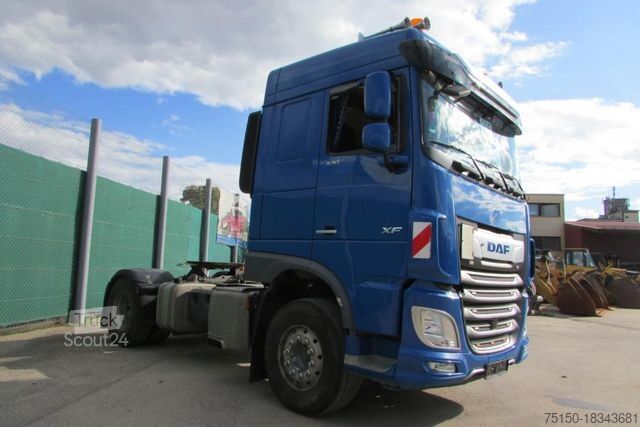 Standard nyergesvontató DAF XF 530 4x2 BL Kipphydraulik Nr.: 305