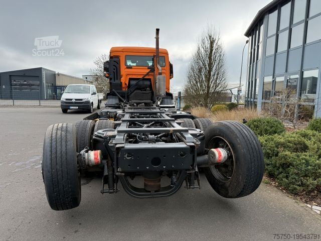 Podwozie ciężarówki MAN TGS 32.360 8x2 Fahrgestell- 4 Achser