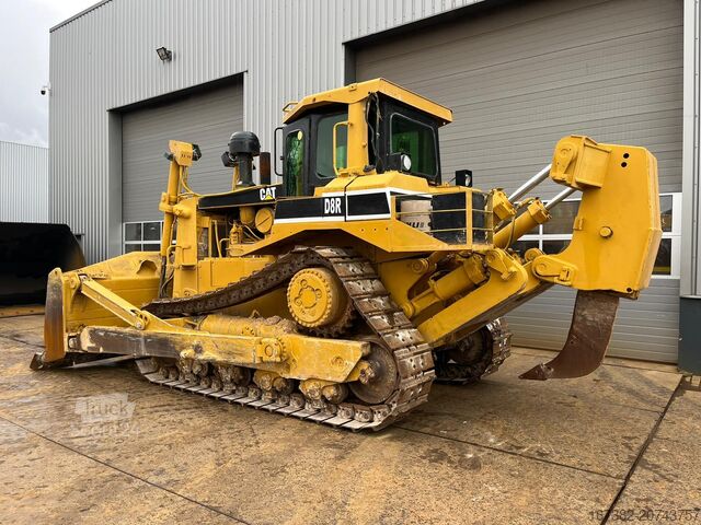 Levelling machine Caterpillar D8R - Single shank ripper