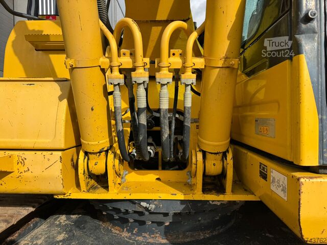 Pelle sur chenilles Komatsu PC240LC-10