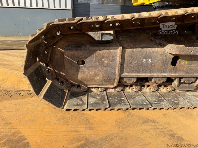 Pelle sur chenilles Komatsu PC240LC-10