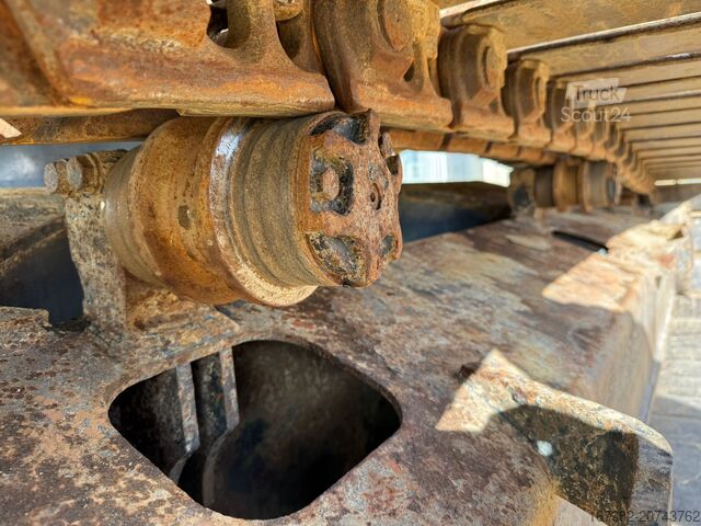 Pelle sur chenilles Komatsu PC240LC-10