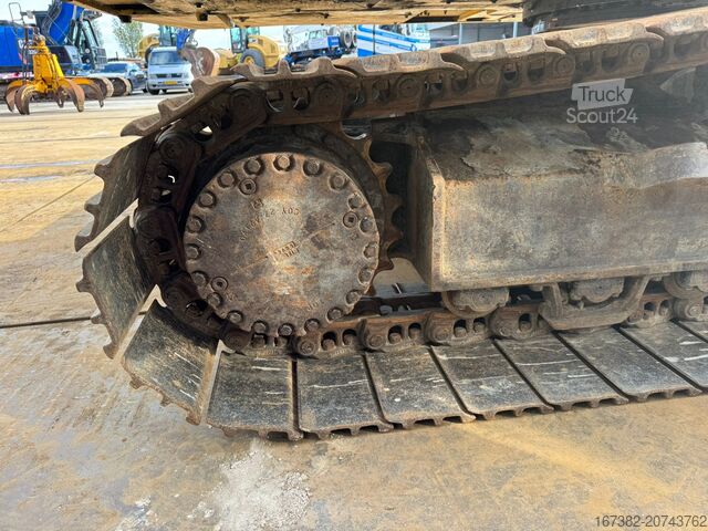 Pelle sur chenilles Komatsu PC240LC-10