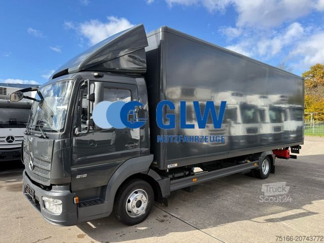Vrachtwagen met bakwagen MERCEDES-BENZ ATEGO 818 L Koffer 7,30 m LBW 1 T*Seitentür