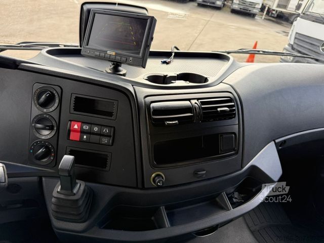 Dostavno vozilo s kesonom MERCEDES-BENZ ATEGO 818 L Koffer 7,30 m LBW 1 T*Seitentür