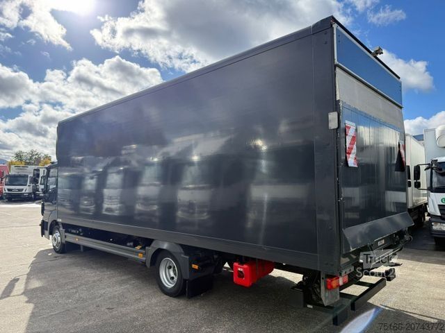 Vrachtwagen met bakwagen MERCEDES-BENZ ATEGO 818 L Koffer 7,30 m LBW 1 T*Seitentür