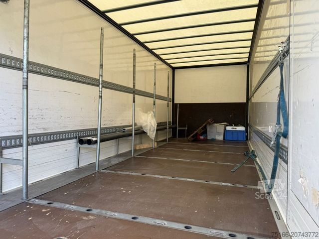 Vrachtwagen met bakwagen MERCEDES-BENZ ATEGO 818 L Koffer 7,30 m LBW 1 T*Seitentür