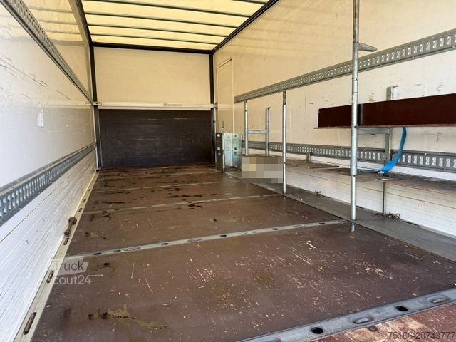 Dostavno vozilo s kesonom MERCEDES-BENZ ATEGO 818 L Koffer 7,30 m LBW 1 T*Seitentür